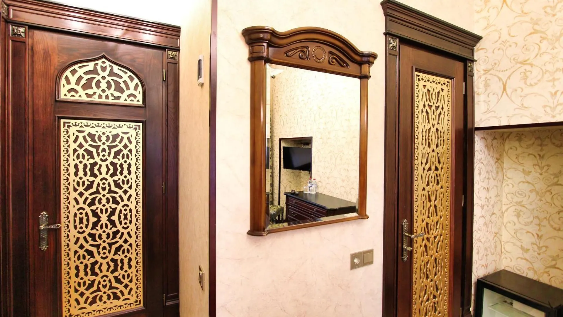 Historical Boutique Hotel Baku 4*,  Azerbeijão