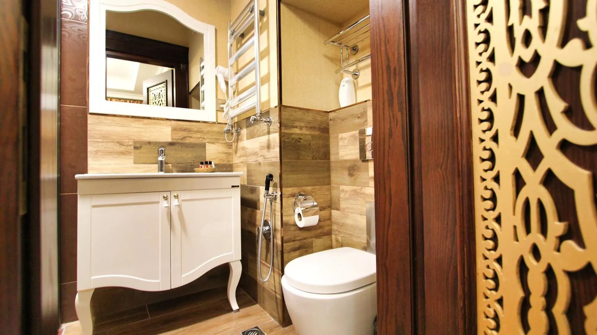 Historical Boutique Hotel Baku 4*,  Azerbeijão